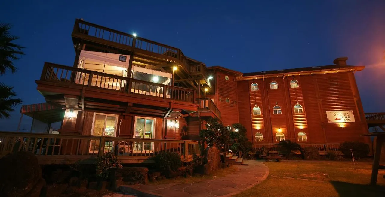 Elroman Pension Jeju