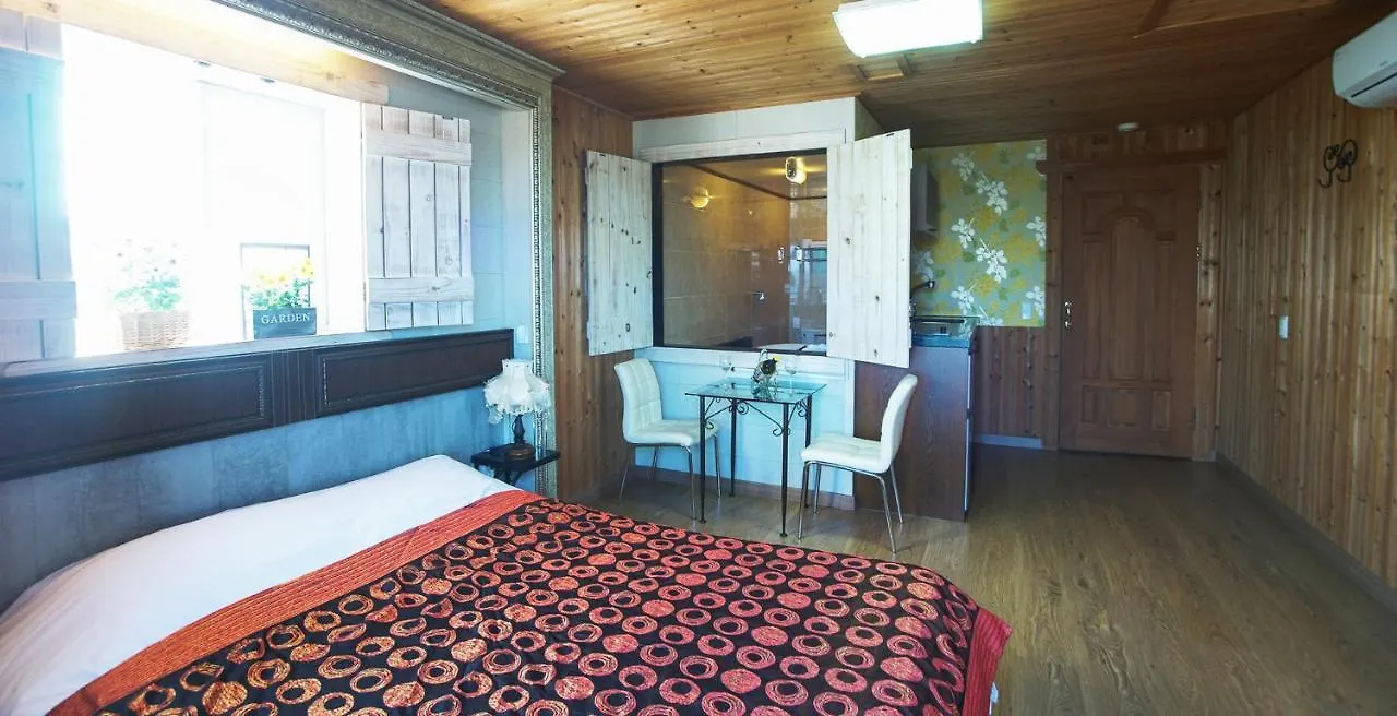 Elroman Pension Jeju 0*,  South Korea