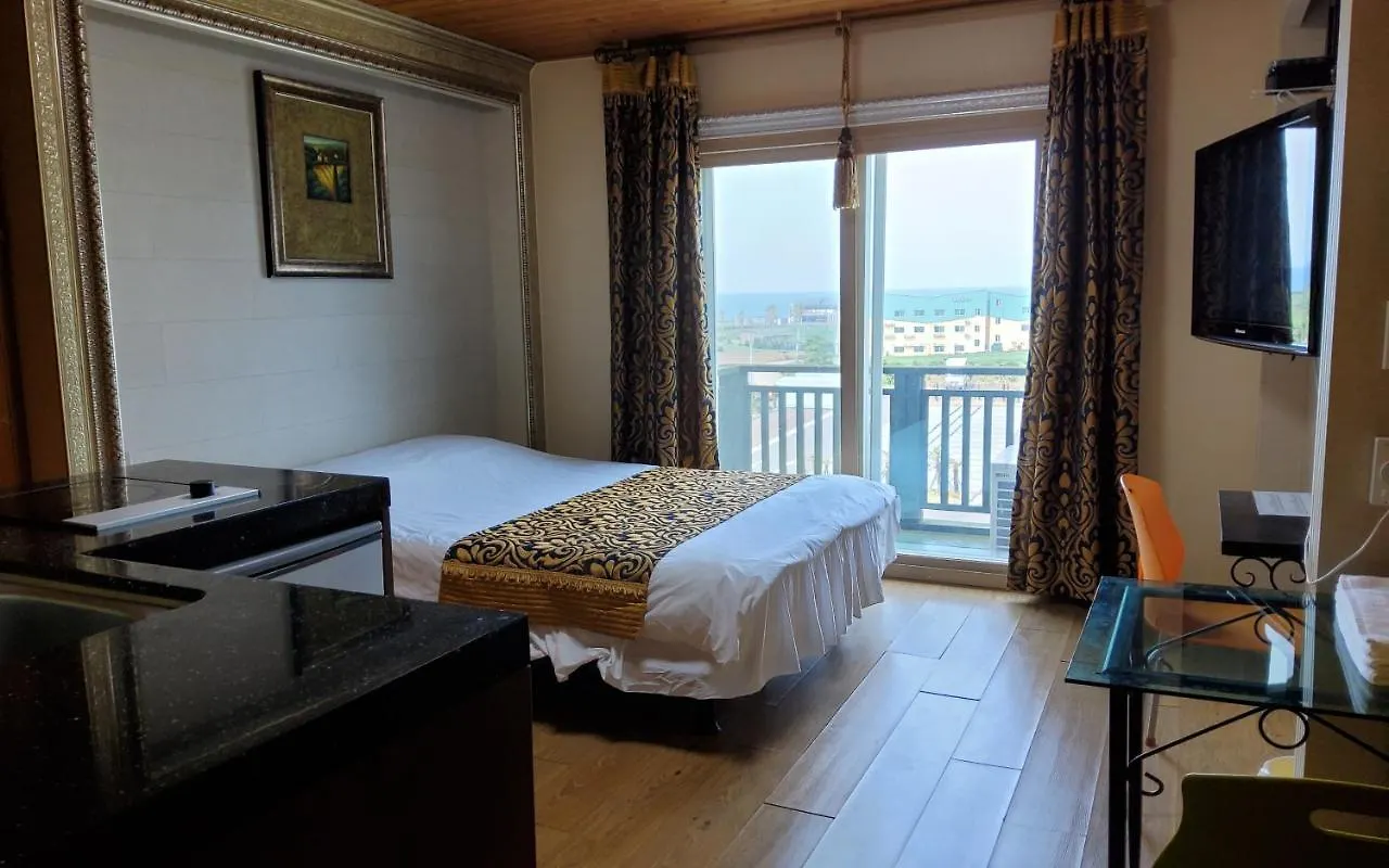 Elroman Pension Jeju South Korea